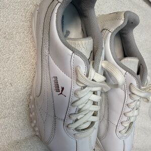 Puma elite white womens size 6.